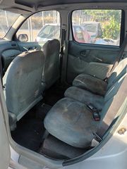 Toyota Verso 2002-thumb-8