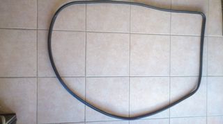 Suzuki Swift 1991 - 1998.// 1 ΕΛΑΣΤΙΚΟ ΠΙΣΩ  ΔΕΞΙΑΣ ΠΟΡΤΑΣ  \\ Γ Ν Η Σ Ι Α-ΚΑΛΟΜΕΤΑΧΕΙΡΙΣΜΕΝΑ-ΑΝΤΑΛΛΑΚΤΙΚΑ 