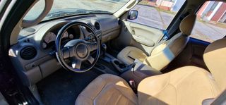 Jeep Cherokee 2003 Sport-thumb-2