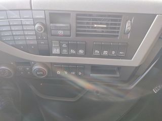 Volvo 2013 FH 16.750-thumb-30