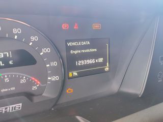 Volvo 2013 FH 16.750-thumb-31