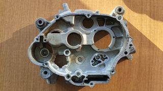 YAMAHA CRYPTON 105 Κάρτερ Δεξίο Γνήσιο (4ST)
