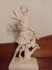 Άρτεμις κυνηγετική κρατούσα έλαφο,η Άρτεμις των Βερσαλλιών ύψους 26 cm,ακριβές αντίγραφο-ΛΟΥΒΡΟ