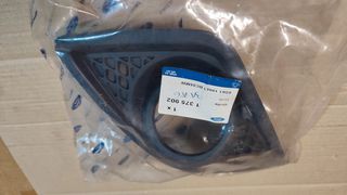 Γρίλια προφυλακτήρα μπροστά αριστερά FORD FIEST MK6  