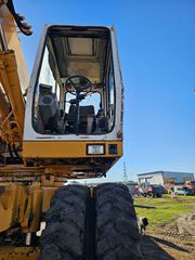 Εκσκαφέας Με Λάστιχα Liebherr 1994 900-thumb-3