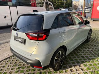 Honda Jazz 2026 Advance Hybrid-thumb-4