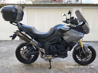 Triumph Tiger 1050 SE 2012