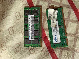 2 Μνήμες Samsung 1GB 2RX8 PC2-5300S-555-12-E3 και τα 2 μαζι