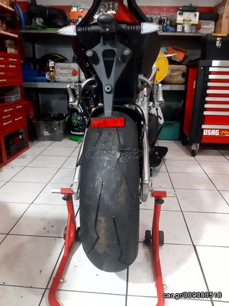 Aprilia rsv4  2017