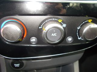 Renault Clio 2017 VAN Dci 75 clima-thumb-21