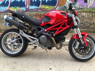 Ducati Monster 1100 '12