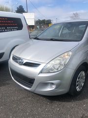 Hyundai i 20 2012-thumb-1