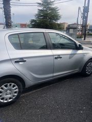 Hyundai i 20 2012-thumb-4