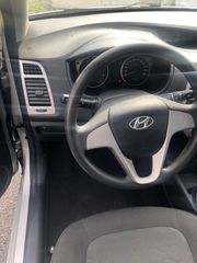Hyundai i 20 2012-thumb-8