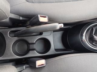 Hyundai i 20 2012-thumb-22