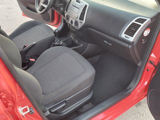 Hyundai i 20 2012-thumb-19