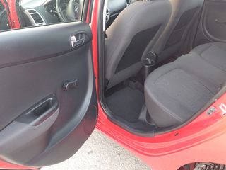 Hyundai i 20 2012-thumb-14