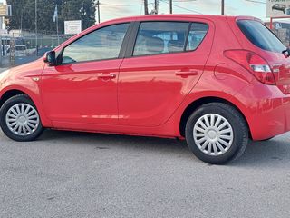 Hyundai i 20 2012-thumb-3
