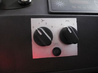 BT 2003 VR KLB1895-thumb-7