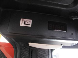 BT 2003 VR KLB1895-thumb-8