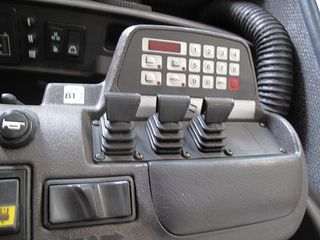 BT 2003 VR KLB1895-thumb-6
