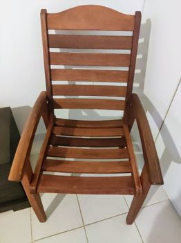 Ξύλινες καρέκλες 