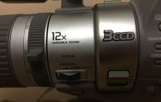 Επαγγελματική Βιντεοκάμερα SONY CCD-VX1E 