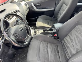 Kia Ceed / cee'd 2017 1.4 Uptoown-thumb-6