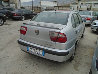 Seat Cordoba 2002-thumb-4