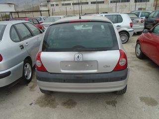 Renault Clio 2005-thumb-4