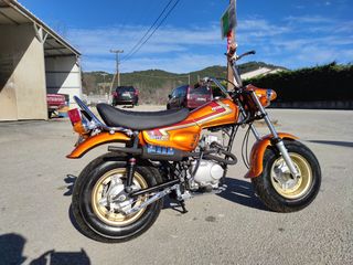 Honda DAX '77 nauty