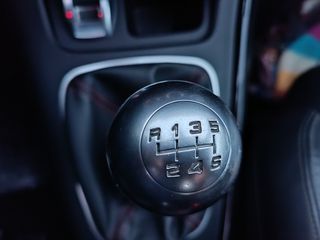 Alfa Romeo Giulietta 2011-thumb-16