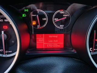 Alfa Romeo Giulietta 2011-thumb-20