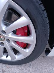 Alfa Romeo Giulietta 2011-thumb-25