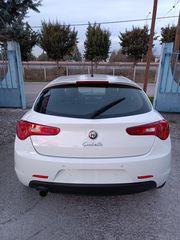 Alfa Romeo Giulietta 2011-thumb-9