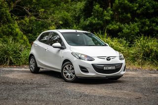 Mazda 2 2000-thumb-2