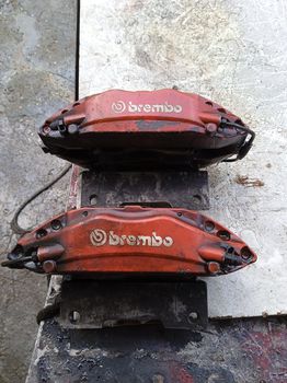 Brembo τετραπιστονες