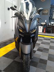 Yamaha XMAX 300 2023-thumb-1