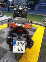 Yamaha XMAX 300 2023-thumb-7