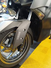 Yamaha XMAX 300 2023-thumb-15