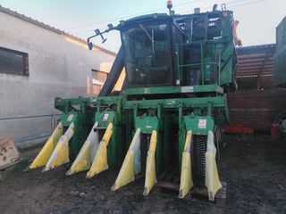 John Deere '95 9960