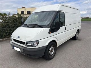 Ford '04 T330  