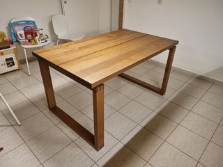 Τραπέζι κουζινας IKEA με ξυλο βελανιδιας - Τιμή καινούργιου 600€