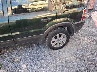Ford Maverick  '03-thumb-7