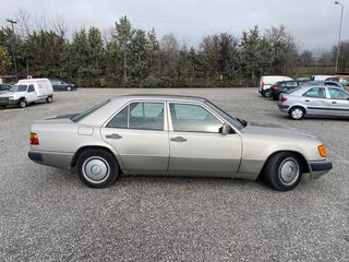 Mercedes-Benz E 200 1990-thumb-4