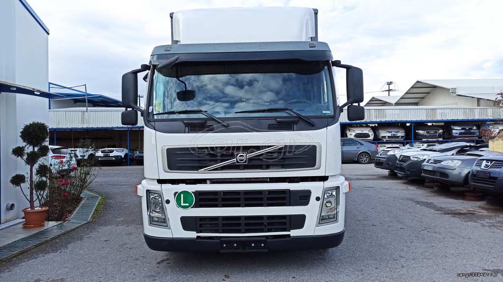 Ζωάδικο Volvo 2003 FM 12 420R