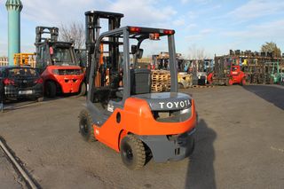 Toyota 2013 02-8FD25 TFV6000 [2099]-thumb-2