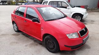 Skoda Fabia '02-thumb-2