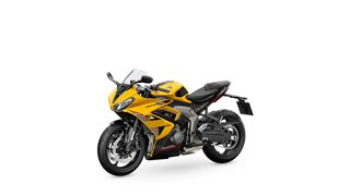 Triumph Daytona 2026 660-thumb-1
