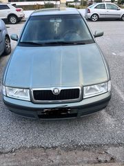 Skoda Octavia '02  1.6 Ambiente